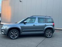 Gebraucht Skoda Yeti Drive 110 PS (80 kW) 2017 Grau SUV
