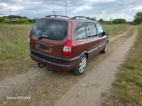 Gebraucht Opel Zafira 125 PS (91 kW) 2001 Rot Van / Kleinbus