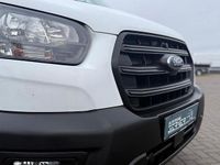 Gebraucht Ford Transit Trend 131 PS (96 kW) 2023 Weiß Limousine