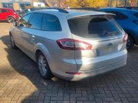 Gebraucht Ford Mondeo 160 PS (117 kW) 2011 Silber Kombi
