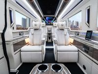 Neu Mercedes Sprinter Luxury 190 PS (139 kW) 2025 Schwarz Van