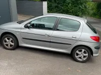 Gebraucht Peugeot 206 88 PS (64 kW) 2006 Silber Kleinwagen