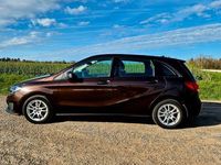 Gebraucht Mercedes B220 177 PS (130 kW) 2017 Braun Van / Kleinbus
