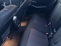 Gebraucht BMW 318 Advantage 156 PS (114 kW) 2021 Weiß Limousine