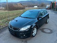 Gebraucht Kia Ceed 125 PS (91 kW) 2012 Schwarz Kleinwagen