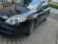 Gebraucht Renault Laguna GrandTour Dynamique 150 PS (110 kW) 2010 Schwarz Kombi