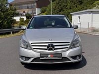 Gebraucht Mercedes B180 122 PS (89 kW) 2012 Silber Van / Kleinbus
