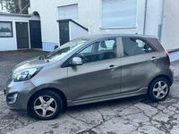 Gebraucht Kia Picanto Spirit 69 PS (50 kW) 2011 Titaniumsilber met. Kleinwagen