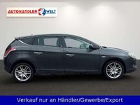 Gebraucht Lancia Delta 140 PS (102 kW) 2011 Grau Kleinwagen