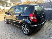 Gebraucht Mercedes A160 93 PS (68 kW) 2010 Schwarz Kleinwagen