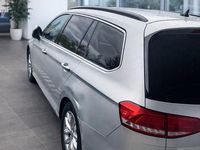 Second-hand VW Passat 150 CP (110 kW) 2018 Argintiu Break