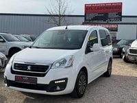 Gebraucht Peugeot Partner Active 99 PS (72 kW) 2017 Weiss banquise/deckende Van / Kleinbus