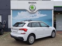 Gebraucht Skoda Kamiq Essence 95 PS (69 kW) 2024 Moonweiss metallic SUV