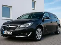 Gebraucht Opel Insignia 155 PS (114 kW) 2015 Schwarz Kombi