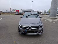 Gebraucht Mercedes B200 136 PS (100 kW) 2016 Grau Van / Kleinbus