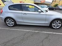Gebraucht BMW 118 143 PS (105 kW) 2009 Silber Kleinwagen