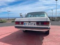 Gebraucht Mercedes 300 88 PS (64 kW) 1981 Weiß Limousine