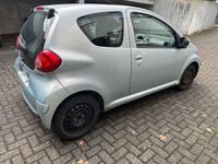Gebraucht Toyota Aygo 68 PS (50 kW) 2005 Andere farben Kleinwagen