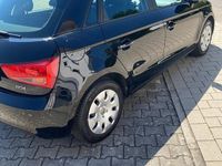 Gebraucht Audi A1 86 PS (63 kW) 2013 Schwarz Kleinwagen