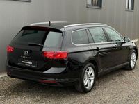 Gebraucht VW Passat 150 PS (110 kW) 2022 Schwarz Limousine