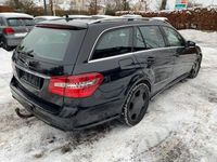 Gebraucht Mercedes E350 Avantgarde 265 PS (194 kW) 2011 Schwarz Limousine