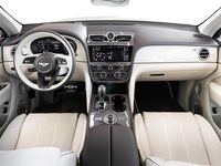 Neu Bentley Bentayga 549 PS (403 kW) 2025 White sand SUV
