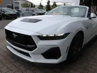 Neu Ford Mustang GT Convertible 446 PS (328 kW) 2026 Oxfordwhite Cabrio