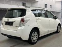 Gebraucht Toyota Verso 111 PS (81 kW) 2016 Weiß Van / Kleinbus