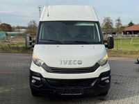 Gebraucht Iveco Daily 156 PS (114 kW) 2018 Weiß Van / Kleinbus