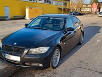 gebraucht BMW 330 i Aut./Xenon/Navi/SHZ