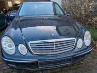 Gebraucht Mercedes E500 AMG 306 PS (225 kW) 2002 Blau Limousine