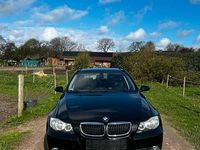 Gebraucht BMW 320 177 PS (130 kW) 2008 Schwarz Kombi