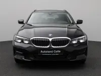 Gebraucht BMW 330 Sport Line 258 PS (189 kW) 2020 Schwarz Limousine