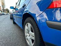 Gebraucht VW Golf IV 75 PS (55 kW) 2001 Blau Limousine