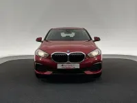 Gebraucht BMW 118 Advantage 140 PS (102 kW) 2020 Rot Limousine