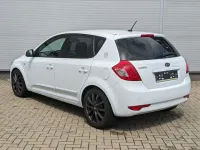 Occasion Kia Ceed Edition 7 90 ch (66 kW) 2012 Blanc Citadine