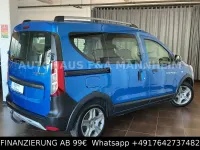 Gebraucht Dacia Dokker Stepway 131 PS (96 kW) 2020 Blau Van / Kleinbus