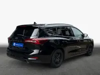 Gebraucht Ford Focus Titanium 125 PS (91 kW) 2024 Agate black metallic Kombi