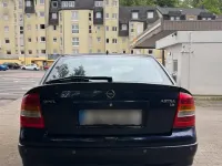 Gebraucht Opel Astra 75 PS (55 kW) 1998 Blau Limousine