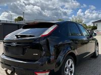 Gebraucht Ford Focus Titanium 109 PS (80 kW) 2011 Schwarz Kombi