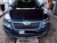 Gebraucht Skoda Superb 150 PS (110 kW) 2016 Grau Limousine