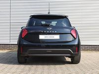 Używany Mini Cooper Classic 156 KM (114 kW) 2024 Czarny Hatchback
