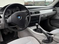 Gebraucht BMW 320 150 PS (110 kW) 2005 Andere farben Limousine