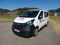 Gebraucht Opel Vivaro 121 PS (88 kW) 2018 Weiß Van / Kleinbus