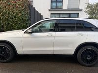 Gebraucht Mercedes GLC300 AMG 258 PS (189 kW) 2020 Weiß SUV