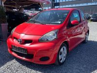 Gebraucht Toyota Aygo 68 PS (50 kW) 2010 Rot Kleinwagen