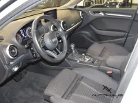 Używany Audi A3 S-Line 150 KM (110 kW) 2019 Biały Sedan/Limuzyna
