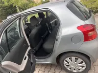 Gebraucht Toyota Yaris 69 PS (50 kW) 2007 Silber Kleinwagen