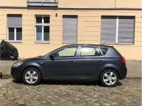 Gebraucht Kia Ceed 109 PS (80 kW) 2009 Grau Kleinwagen