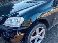 Gebraucht Mercedes 320 224 PS (164 kW) 2007 Schwarz SUV